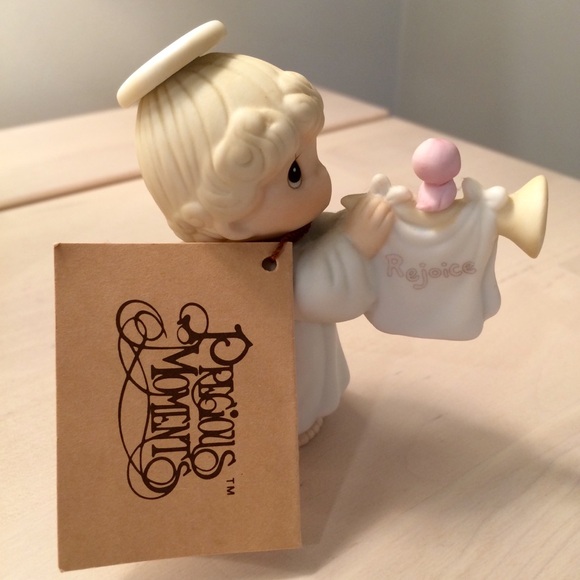 NEW! Vintage Precious Moments Ceramic Christmas Decoration - Picture 2 of 10